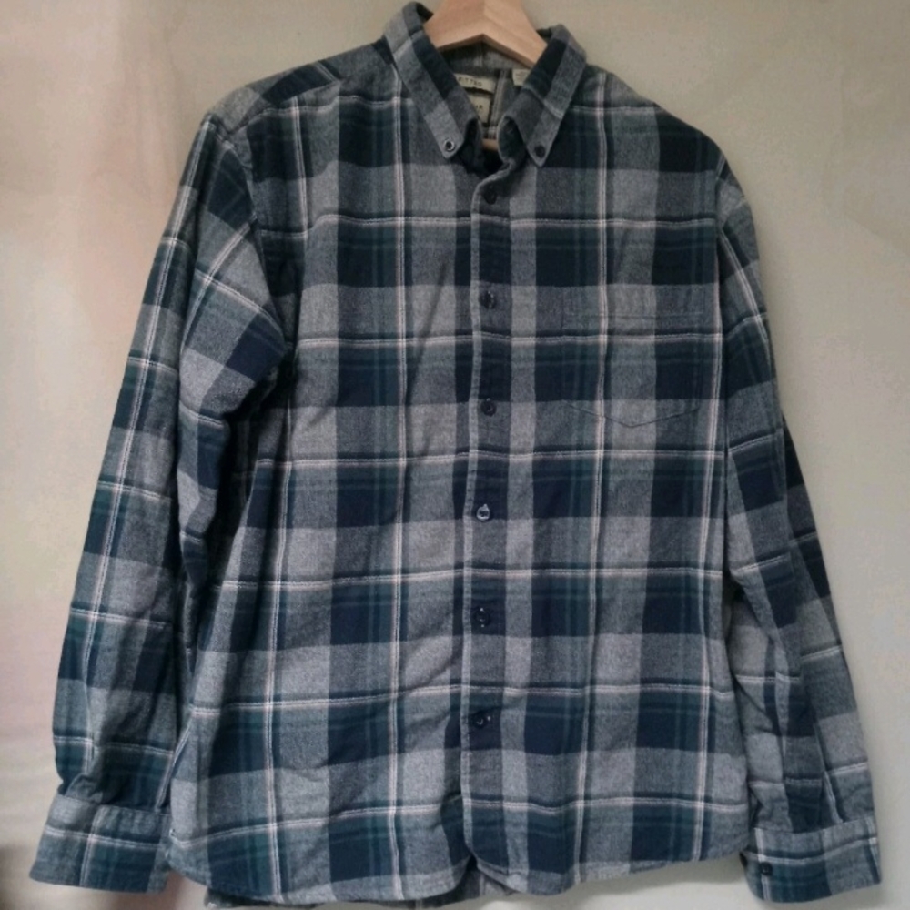 Haggar Navy and Gray Checkered Shirt